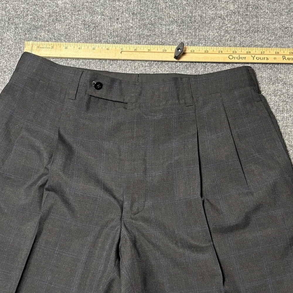 British Tailors Suit Mens 44R 33x34 Gray Check Wool Dormeuil 100 Made In England